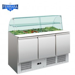 3 ajtós salátahűtő üveg felépítménnyel, 400 literes